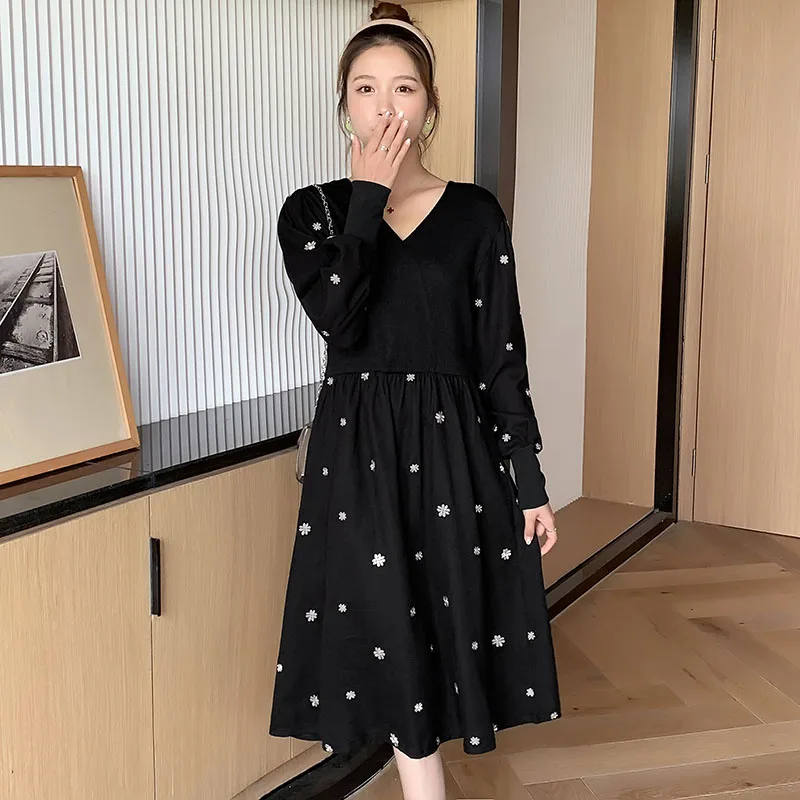 

301# Autumn Korean Fashion Black Maternity Dress Long Sleeve V neck Ties Waist A Line Clothes for Pregnant Women Pregnancy Wear