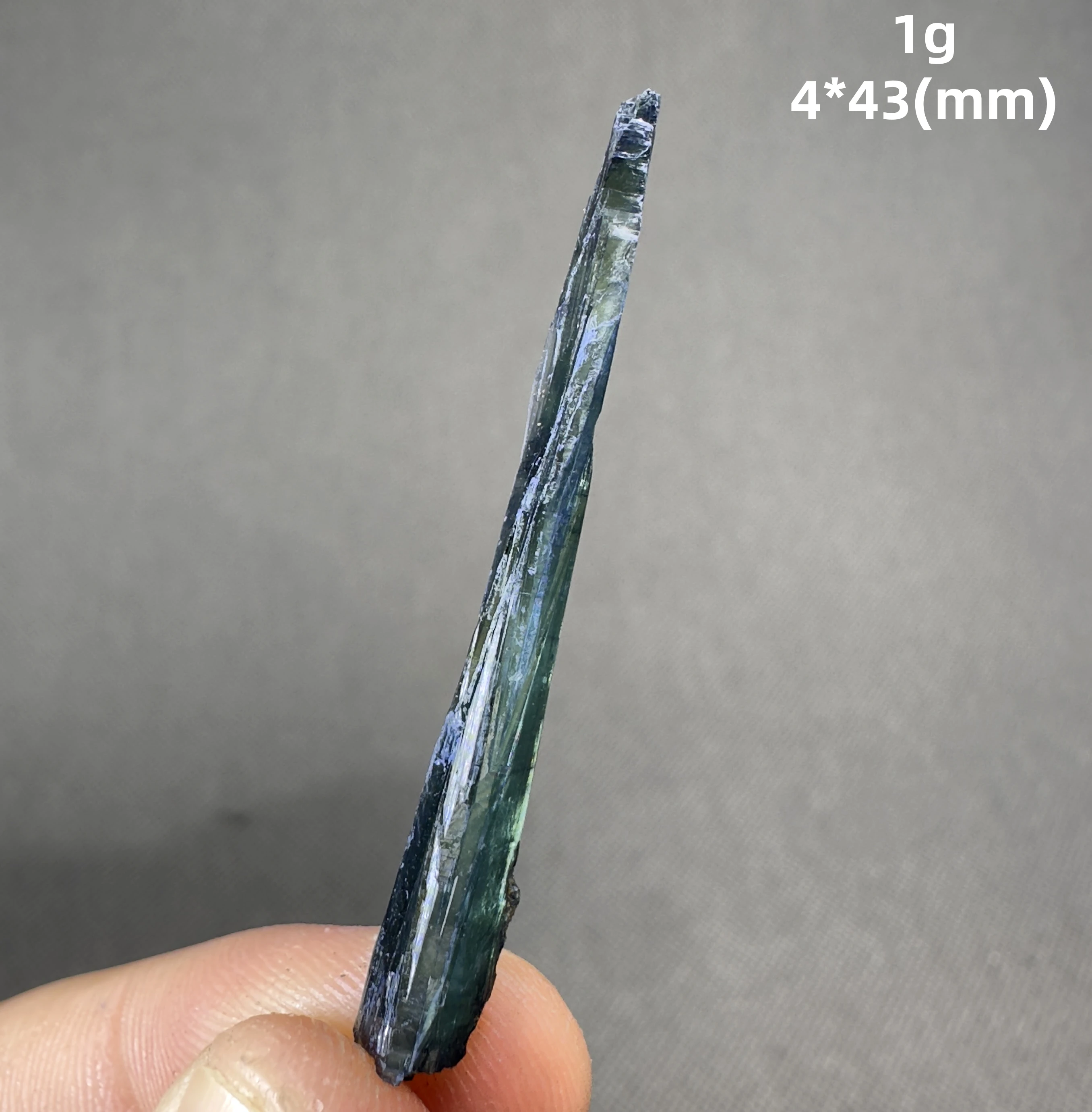 

Набор минералов Vivianite Blue ironearth от QIANCHUAN