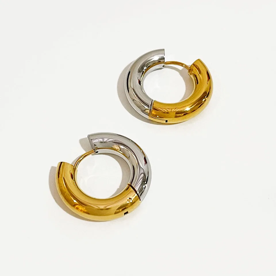 

Peri'sbox Two Tone in One Thick Hoop Earrings for Women Street Style 23mm Stainless Steel Plain Round Huggie Earring 2022 Trendy