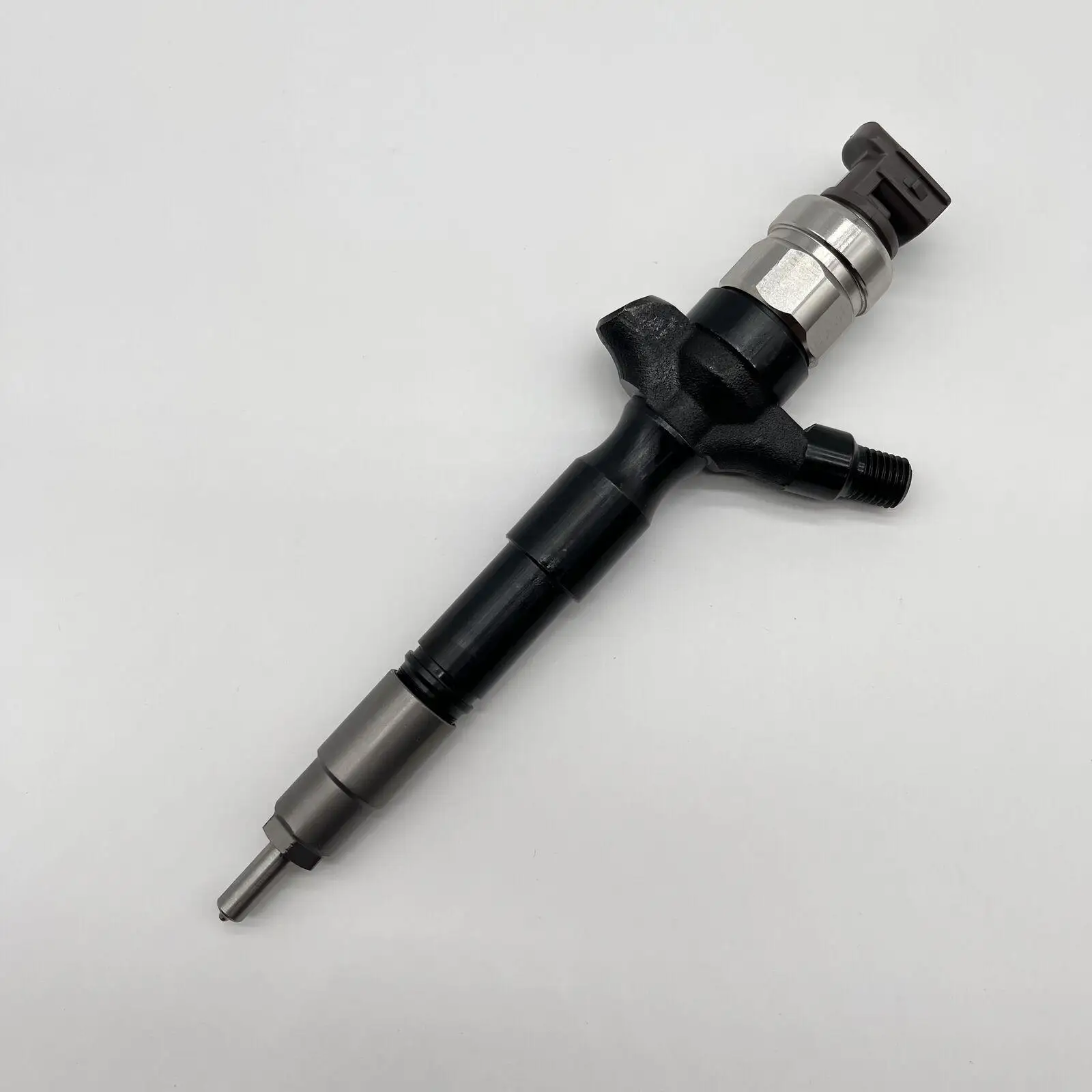 23670-51040 Высокое качество 095000 -8050 Форсунка дизельного топлива Common Rail -9770 Для TOYOTA LAND