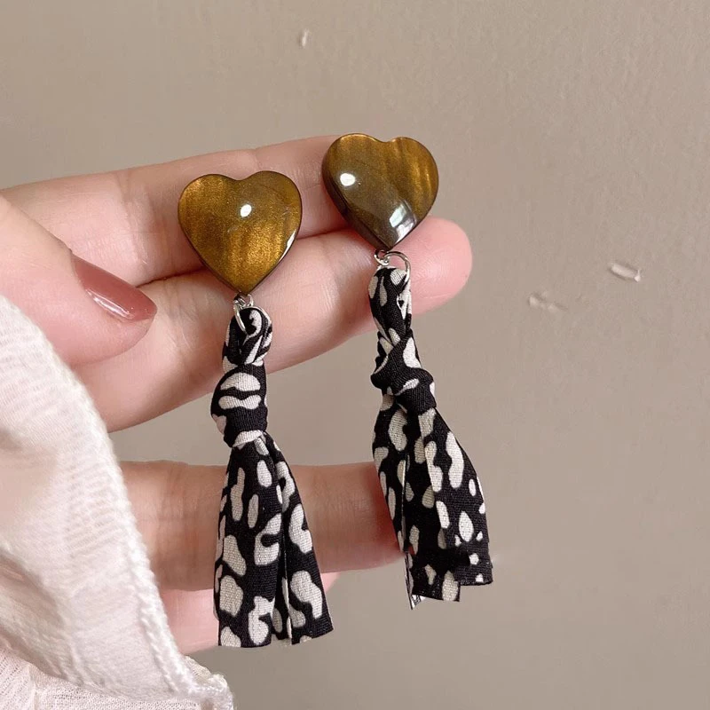 Французские винтажные серьги с геометрической имитацией янтаря