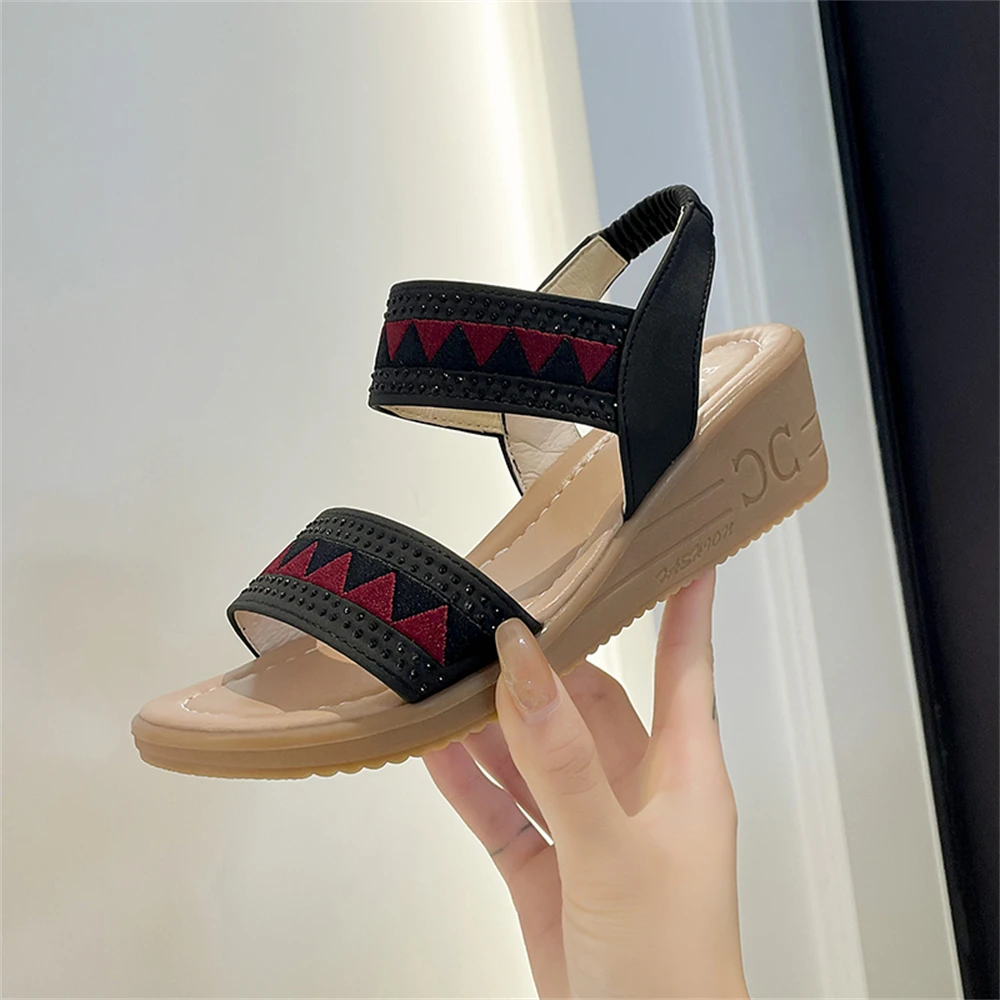 Bohemian Style Muffin Bottom Non-slip Wear-resistant Large Size Sandals Increase Women's Slippers Comfortable Student Shoes