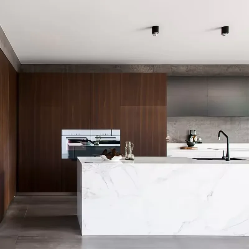 Роскошные черно-золотые мраморные кухонные шкафы с индивидуальным дизайном