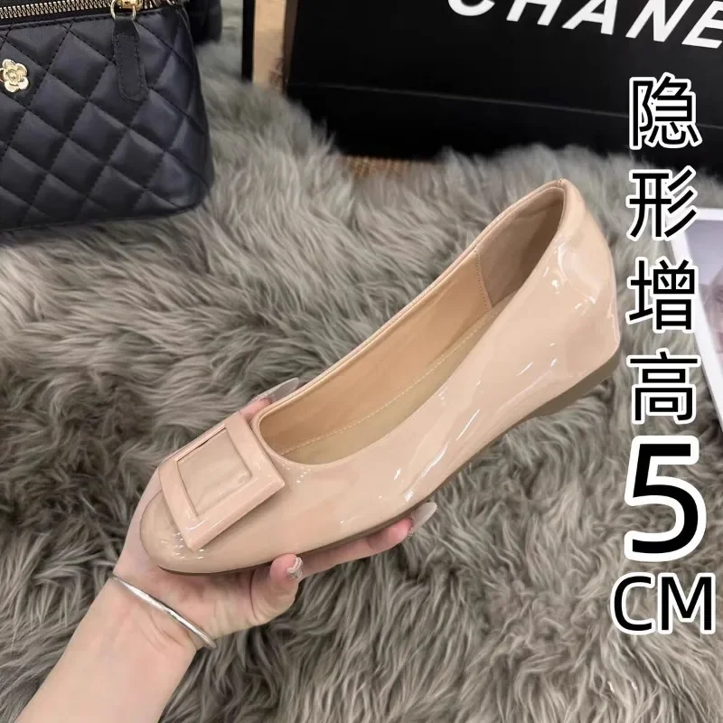 Женская обувь на плоской подошве лакированная кожа туфли с квадратной пряжкой