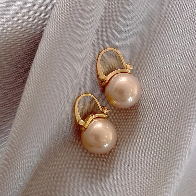 

Women Elegant Simulated Pearls Stud Earrings For Women Brincos Simple Bijoux Cute Ear Hook Wedding Girl Jewelry Pendientes Gift