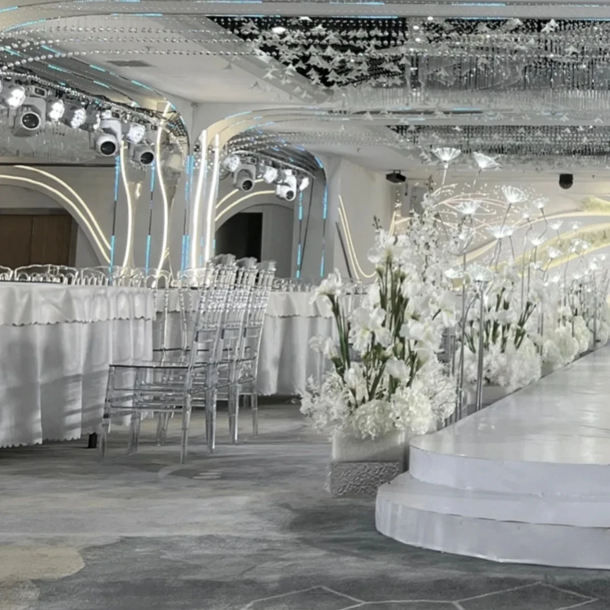 48 шт.) банкетные стулья Тиффани из прозрачной смолы акриловые Chavari оптовая