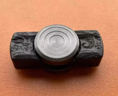 

Second-hand product EDC MOD fingertip gyroscope