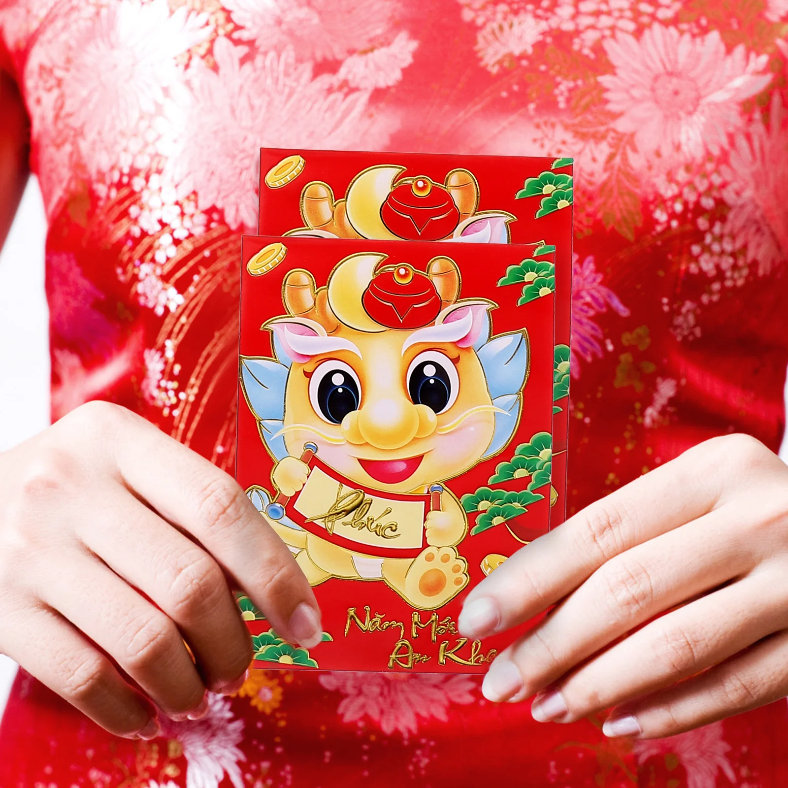 Рисунок 6 - Красные конверты с рисунком дракона