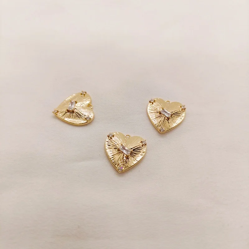 

14K Gold-Plated Micro-Inlaid Zircon Heart Pendant Jewelry Accessory Material