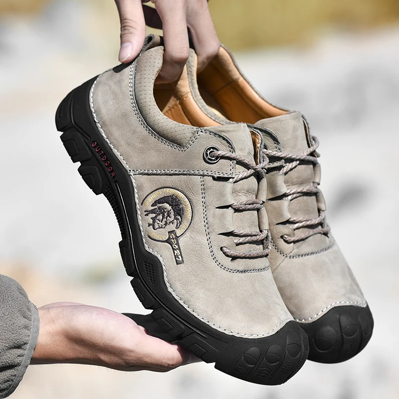 HIKEUP High Quality Men Hiking Shoes Durable Leather Climbing Shoes Genuine Leather Men's Outdoor Shoes Walking Sneaker