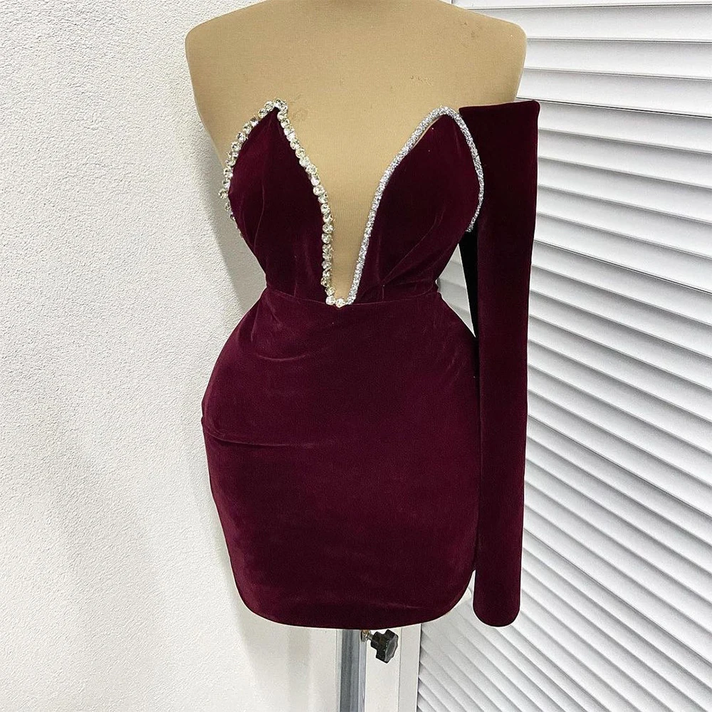 

Соблазнительные коктейльные платья для женщин, бордовое бархатное мини-платье с длинным рукавом, открытыми плечами, V-образным вырезом и кристаллами, платье для дня рождения