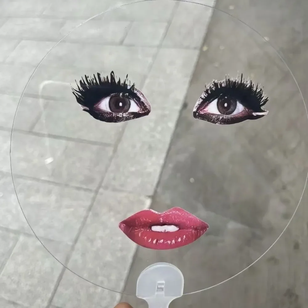 

Прозрачный ручной веер с принтом Красные губы 17 см