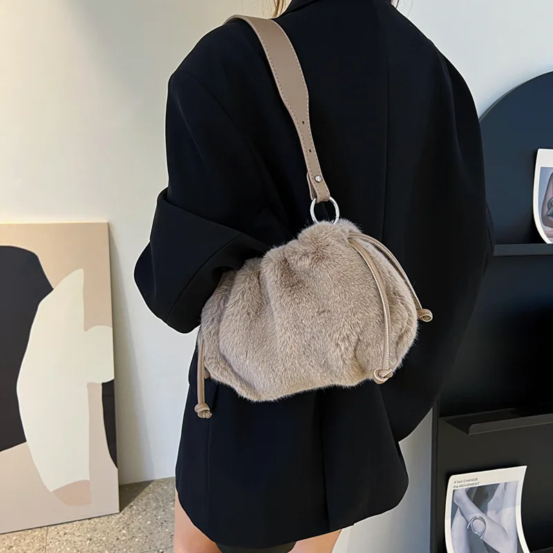 

New Plush Small Bags Women Bags Furry Simple Handbag Clouds Ladies Crossbody Bag Handbag