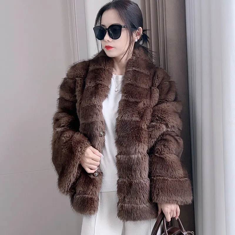 Женское пальто из искусственного меха