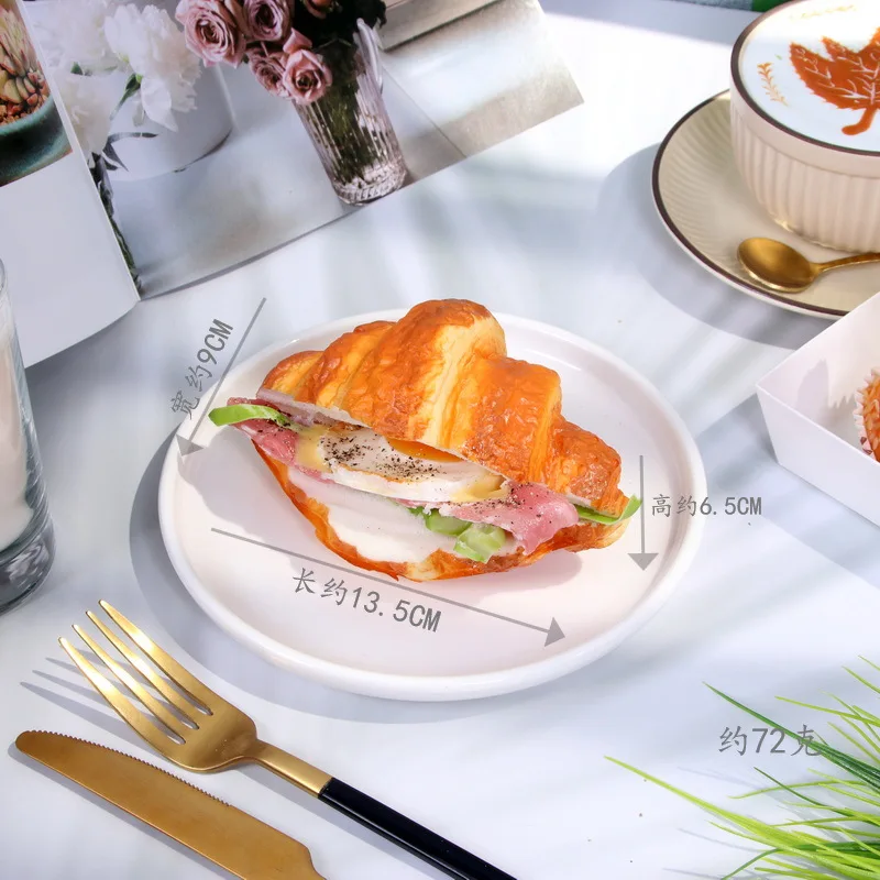 

Искусственный круассан из ПУ