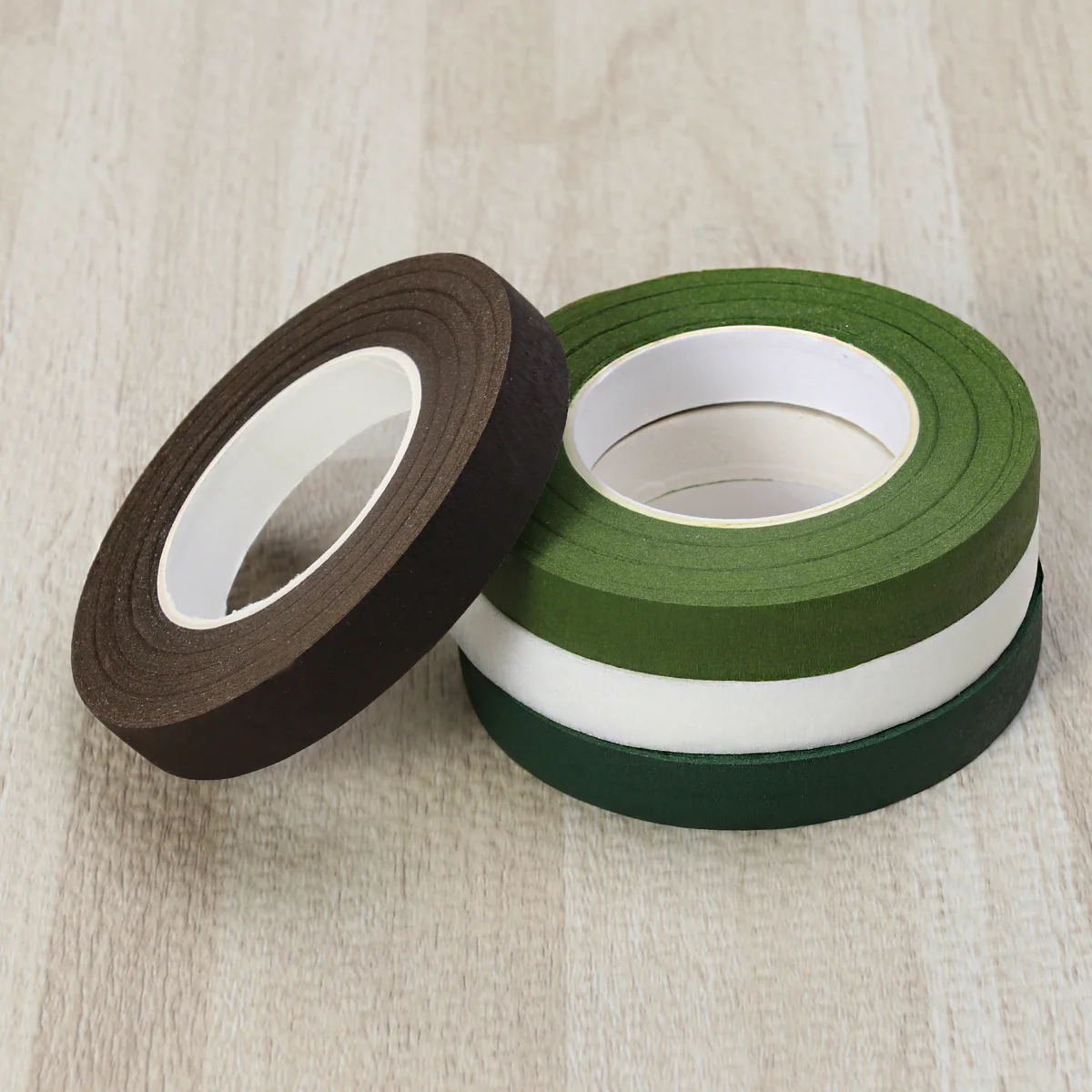 

4 Rolls 30 Floral Tapes for Bouquet Stem Wrapping Floral Arrangement Floral Crafts 4 Colors ( 1/ 2 Width )