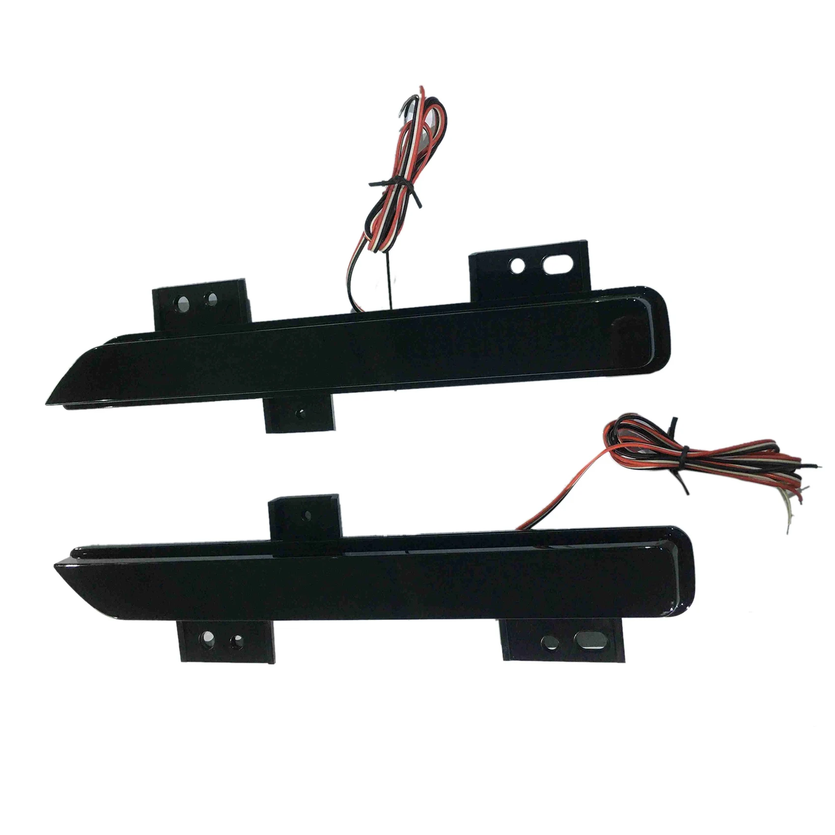 

2 шт., рефлектор заднего бампера