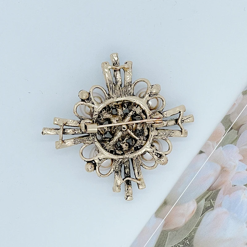 Брошь женская EASYA с жемчугом со стразами на праздник украшение для платья | Броши