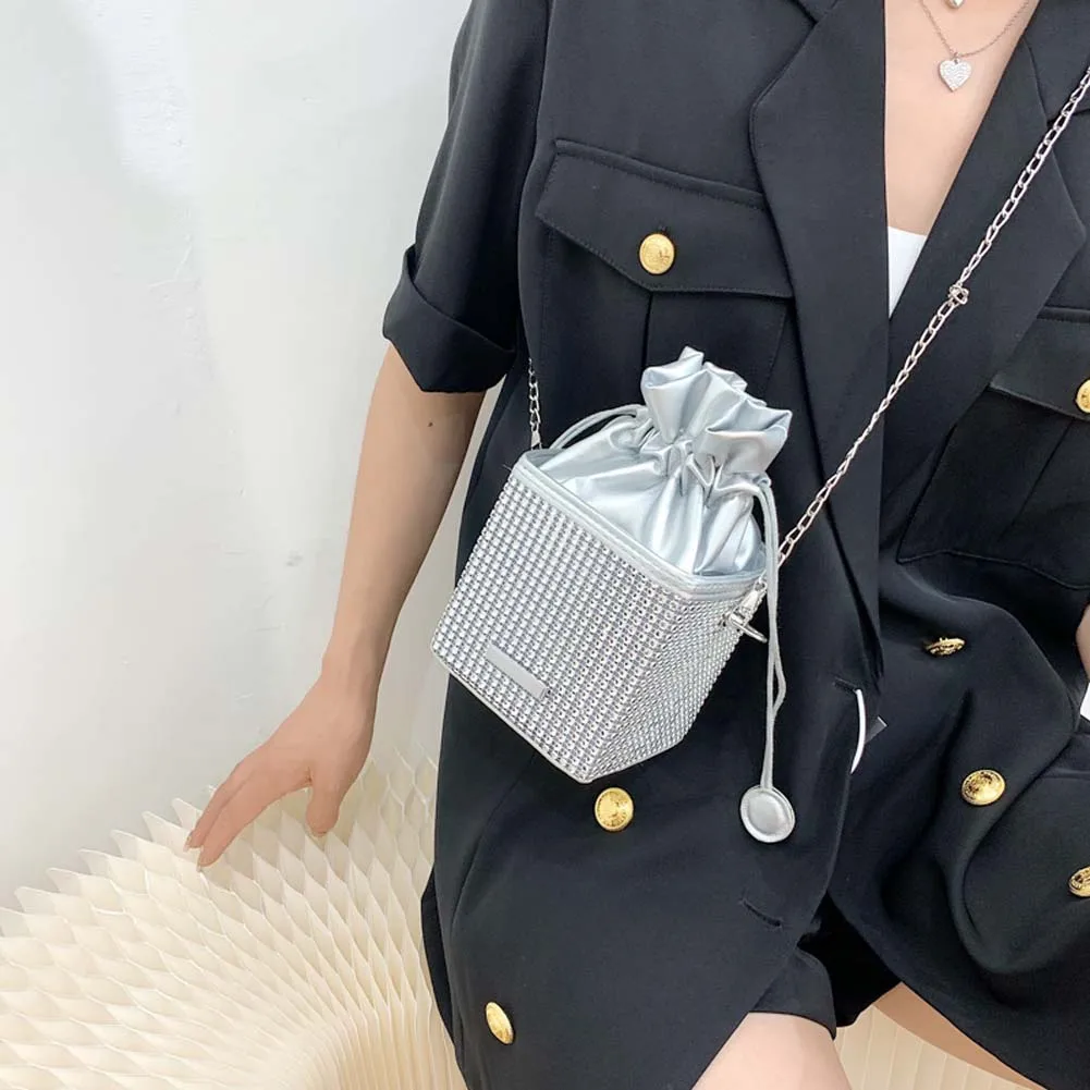 

Модная сумка через плечо Стразы со стразами, женская кожаная сумка-цилиндр на шнурке и цепочке, кошелек для женщин для улицы