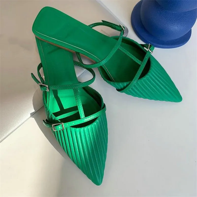 

Summer Women Slippers Outdoor Slippers Flats Pointed Toe Causal Sandals Comfortable Fashion Green Shoes Plus Size 42