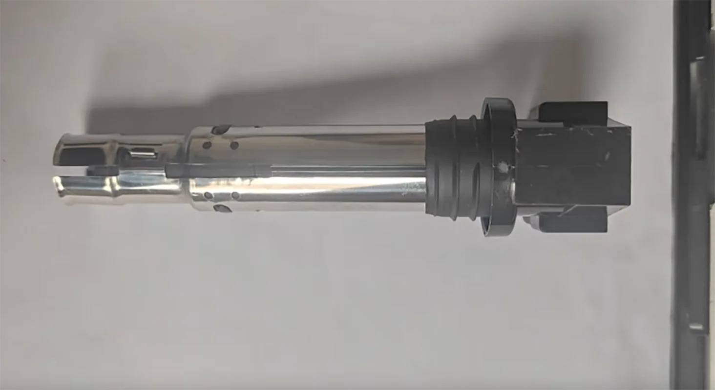 Комплект из 4 катушек зажигания для VW Golf, Jetta, Bora, Beetle, Polo, Sharan, A3, Altea, Ibiza, Fabia, Octavia, Yeti (номера OE) 036 905 715F,036905715F (art.: 3920d9ec495fb) - 3920d9ec495fb