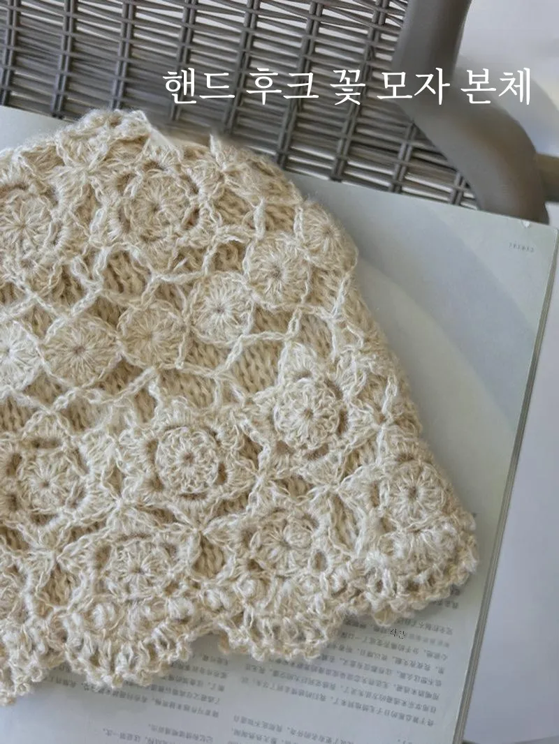 Hat Sle Autumn and Winter Double-Layer Hollow Flower Handmade Woolen Cap Warm All-Match Retro Temperament Knitted Toque Women