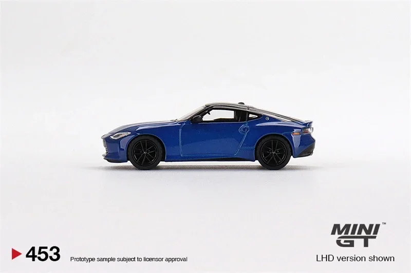 Литая под давлением модель автомобиля MINI GT 1:64 Z Performance 2023 Seiran Blue LHD