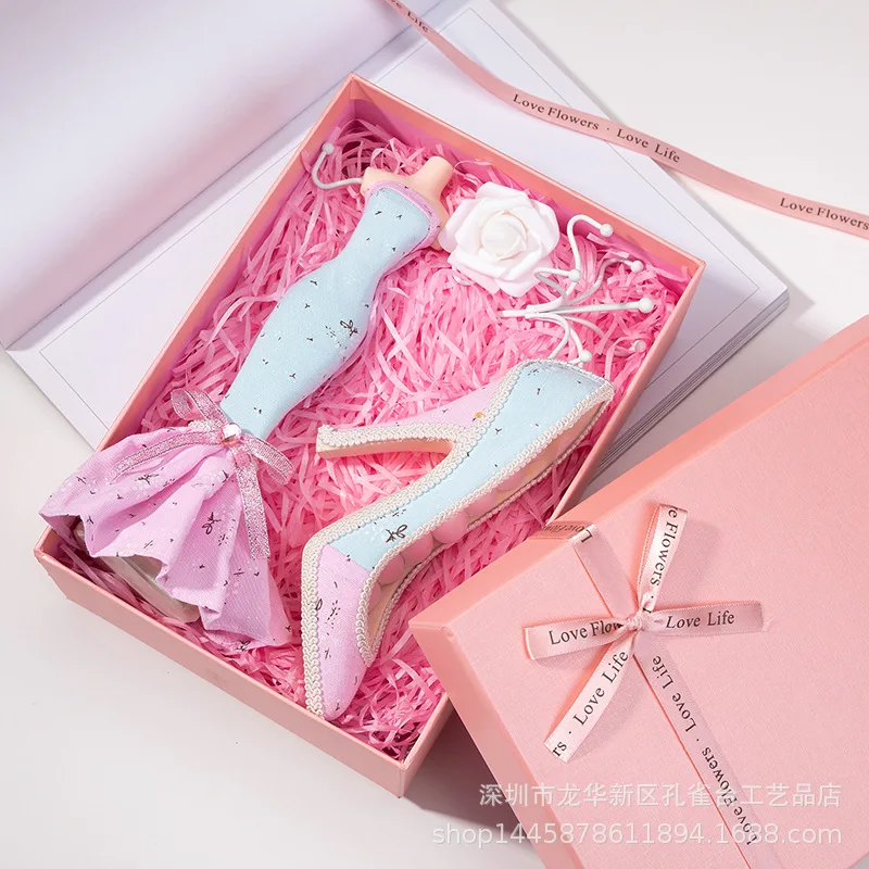 

Princess Spot Resin Crafts Jewelry Frame Models Jewelry Display Earrings Set Wedding Gift Boxes