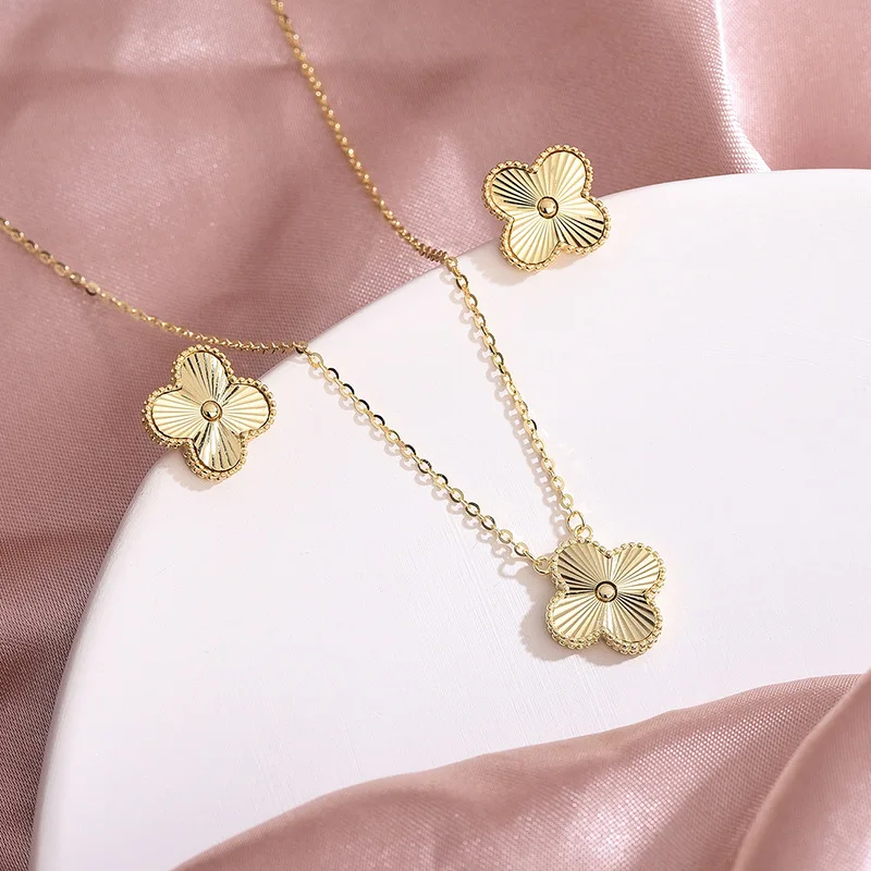 

18K Gold Pendant Necklace Set Wholesale High-End Four Leaf Clover Stud Earrings Kpop Fashion Jewelry 925 Silver Gift For Girl