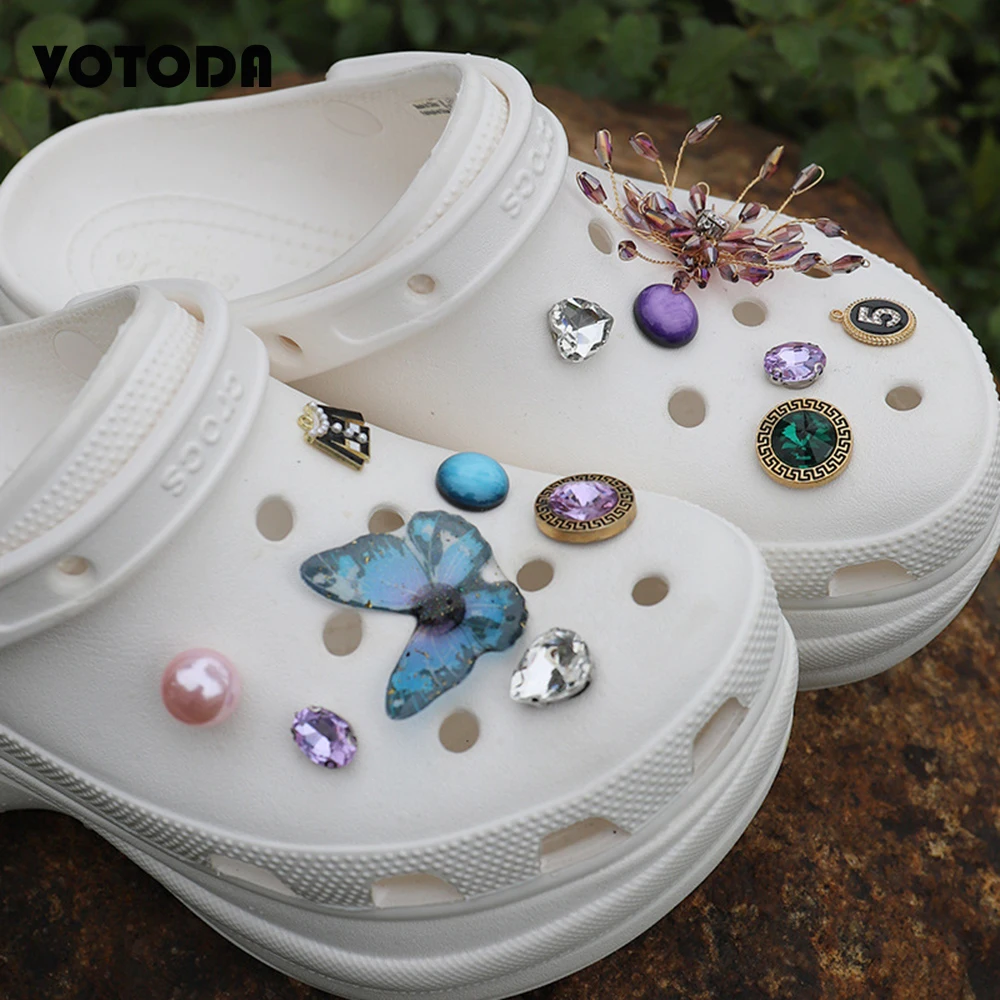 Hot Sale Women Bling Chains Croc Shoe Charms Rhinestone Butterfly Shoe Decorations Flower Crown Girl Bracelet Accessories