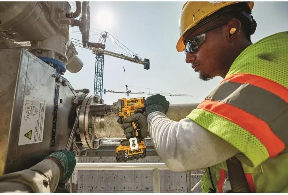 Ударный гайковерт DEWALT 20 В MAX XR беспроводной 1/2 дюйма с наковальней фиксирующим