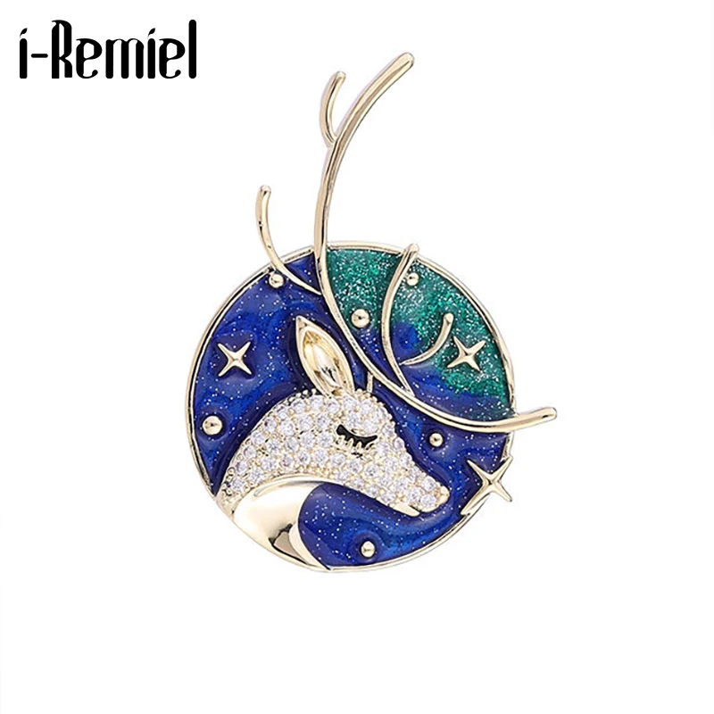 

Retro Deer Creative Brooch Animal Cute Women Suit Lapel Pin Exquisite Crystal Rhinestone Fashion Luxury Jewelry Christmas Gifts