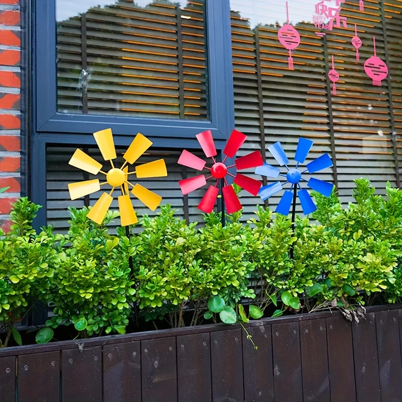 

1pc Garden Windmill Wind Vane, 360 Degree Rotating Metal Kinetic Energy Garden Windmill, Wind Rotator, Suitable For Outdoor Lawn
