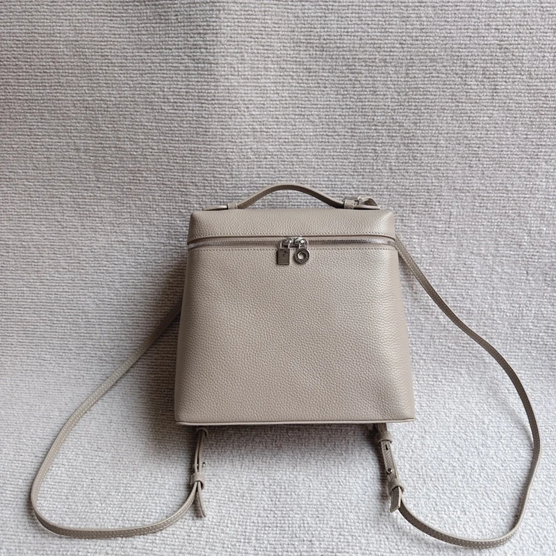 Рисунок 2 - Рюкзак с дополнительным карманом l23