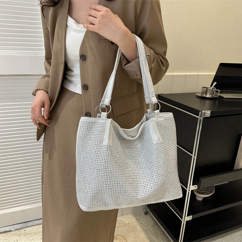 

Новая популярная женская простая вместительная сумка через плечо с инкрустированными бриллиантами, популярная модная женская сумка-тоут д...