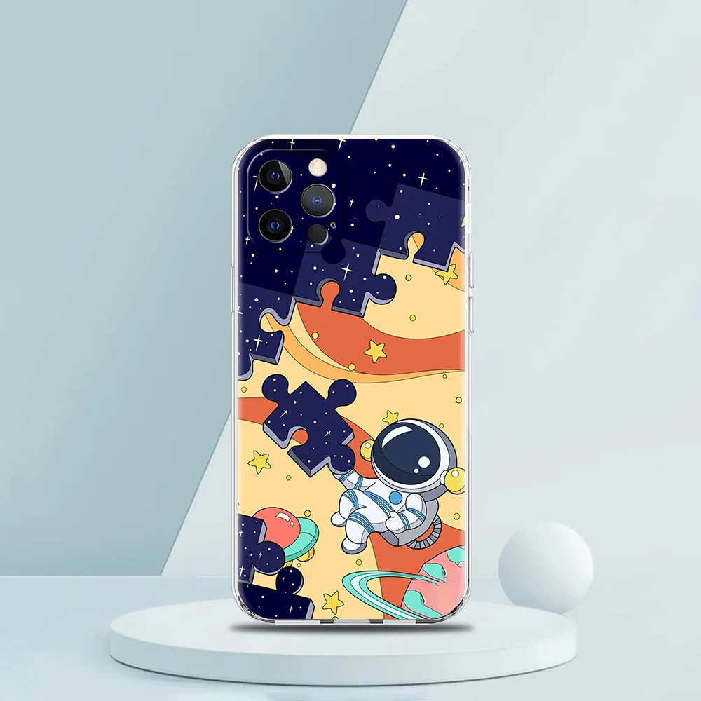 Astronaut Transparent Silicone Phone Case For iPhone 14 13 12 11 Pro Max 8 7 Plus X XS Max XR SE 2020 Luxury Coque Shell Fundas