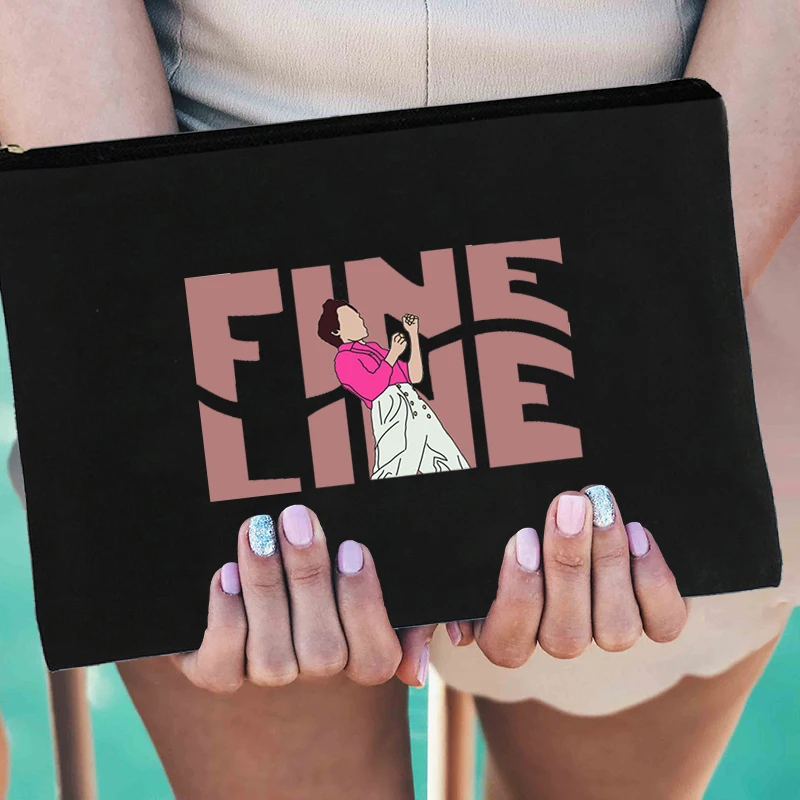 

Louis Tomlinson Walls One Direction Fashion Cosmetic Bag Ladies Cosmetic Bag Large Capacity Storage Bag Portable Cosmetic Bag