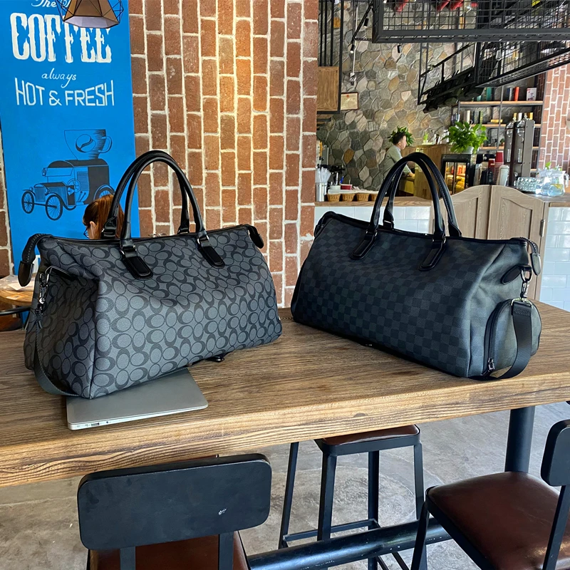 Business men and women on board package bag portable short-distance travel bag high-capacity package dry wet depart exercise