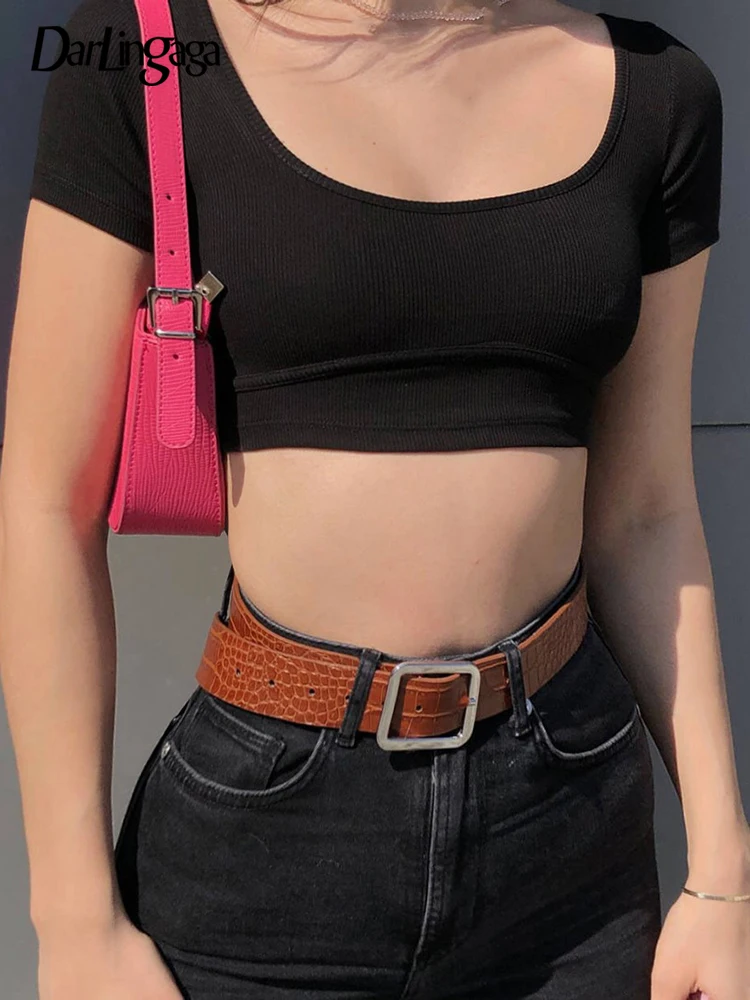 Черная Базовая Летняя женская футболка Darlingaga с квадратным воротником