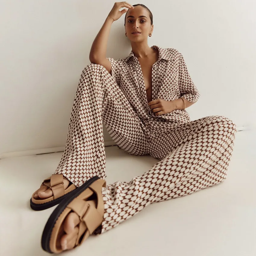 

Womens Pajamas Sets Plaid Print Short Sleeve Sleepwear Ladies Turn Down Collar Nightwear Leisure Homewear Loose Trousers