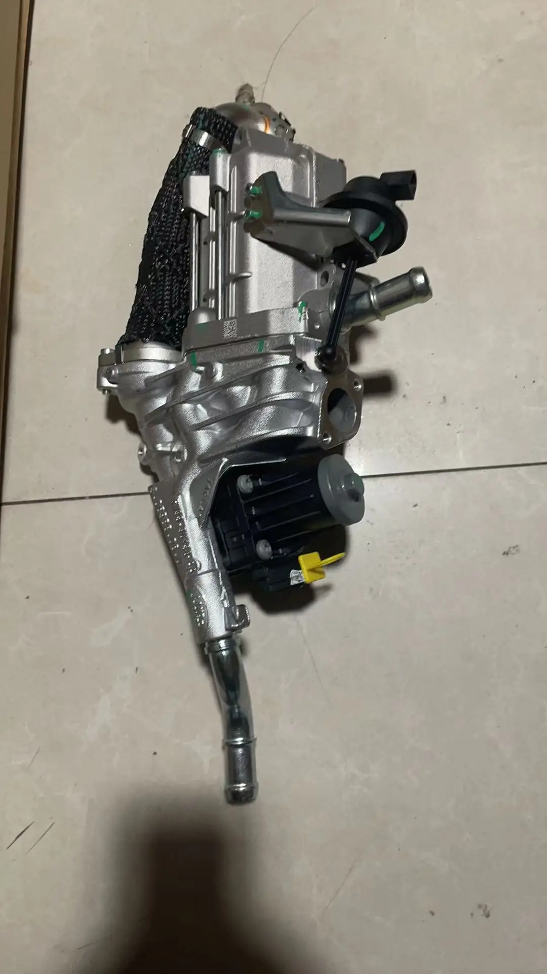 Клапан EGR в сборе LR063122 JDE34437, подходит для Land Rover Range Rover, Jaguar F-PACE и XF (art.: 3920db3ccec4e) - 3920db3ccec4e