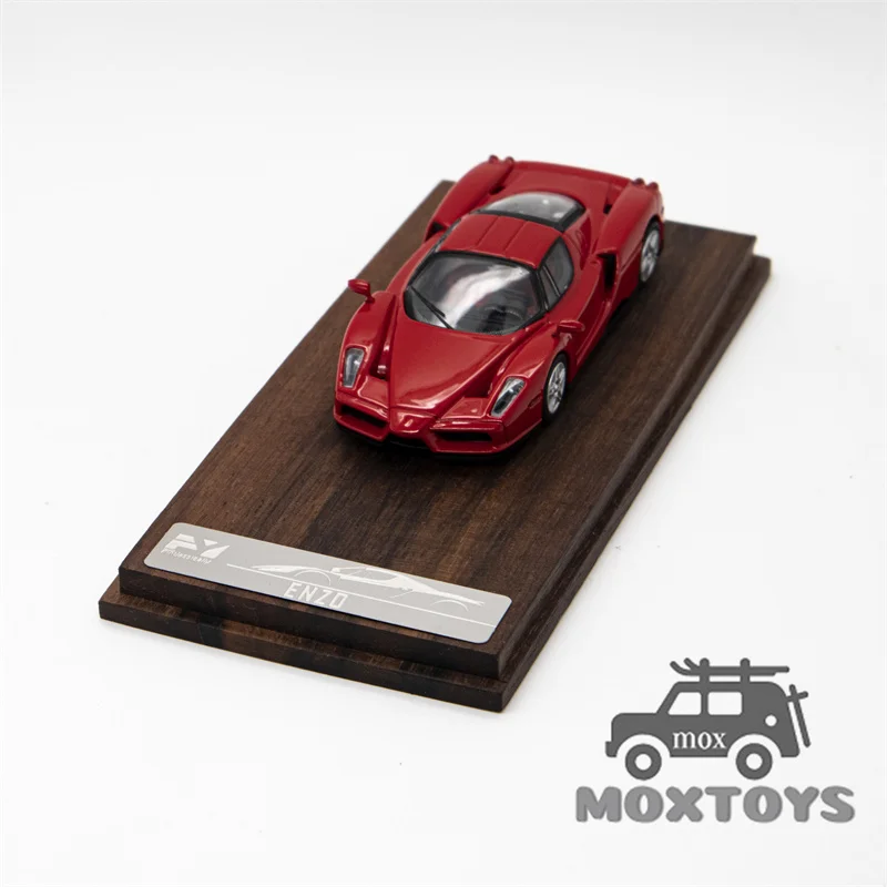 Модель автомобиля Findclassic FY 1:64 Enzo