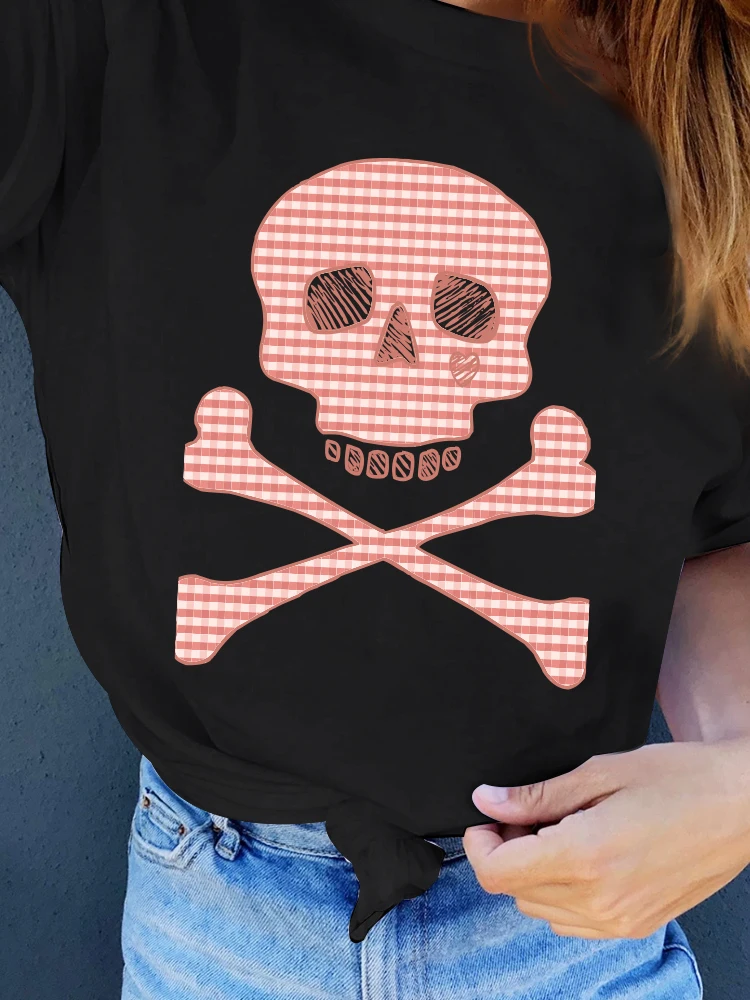 

Cartoon Skulls Pattern Women T shirt Fashion O-Neck Female T-shirts Basic Black T Shirts Summer Top Lady Tee shirt short sleeve