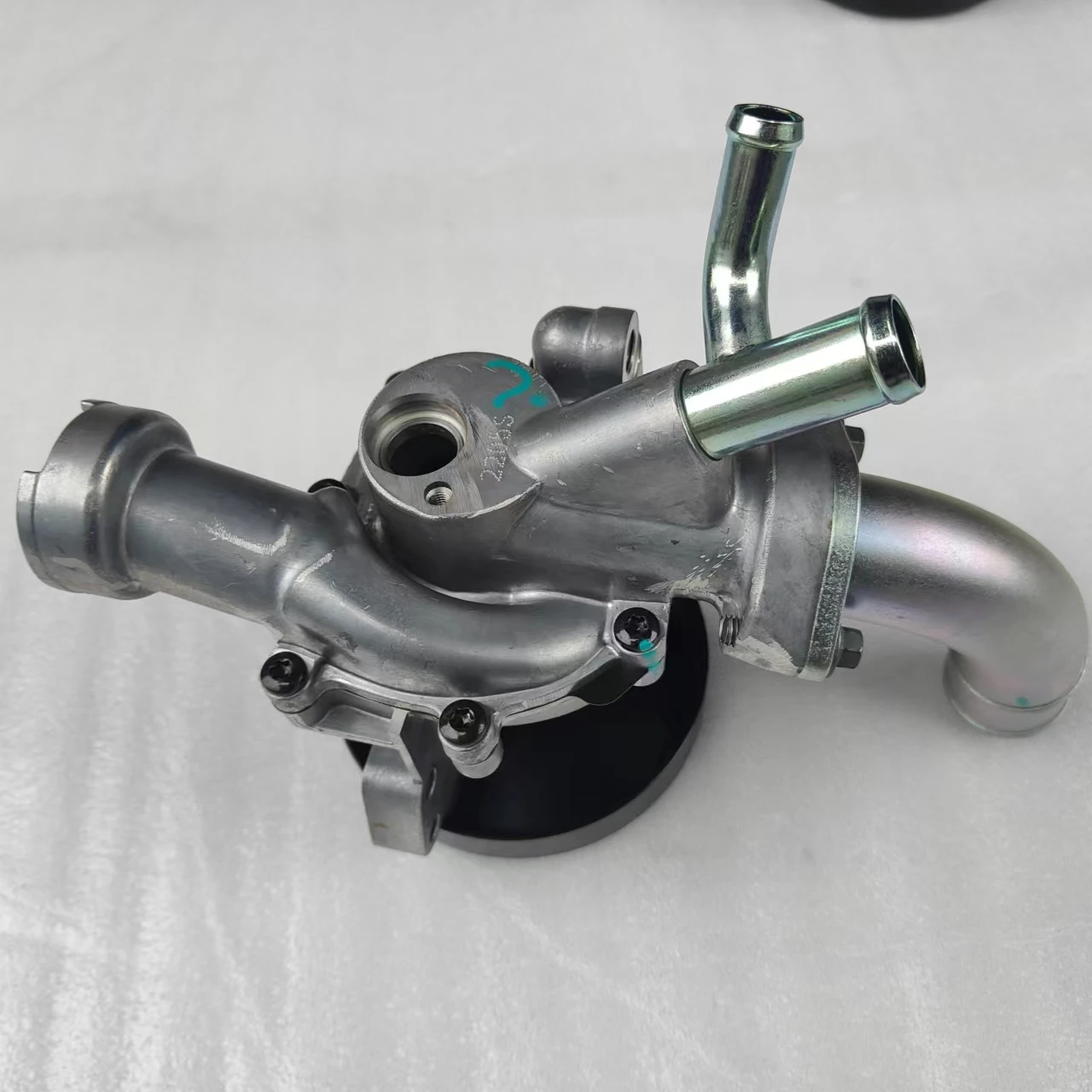 

OEM K00850002 Automobile water pump assembly For BAIC Bj40 L /Bj40 Plus Off road vehicle parts