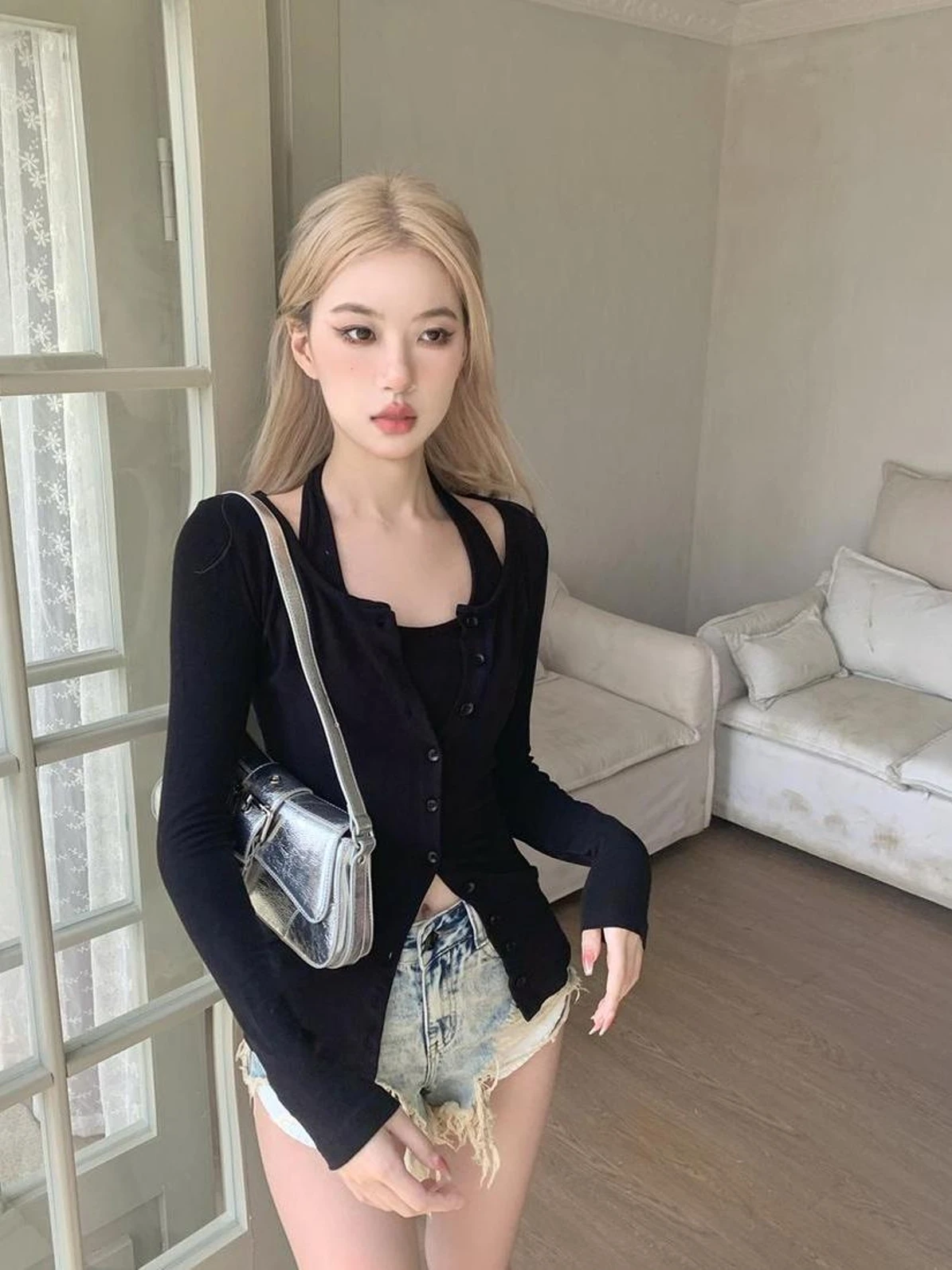 Женская рубашка с открытыми плечами и из двух предметов длинными рукавами зима