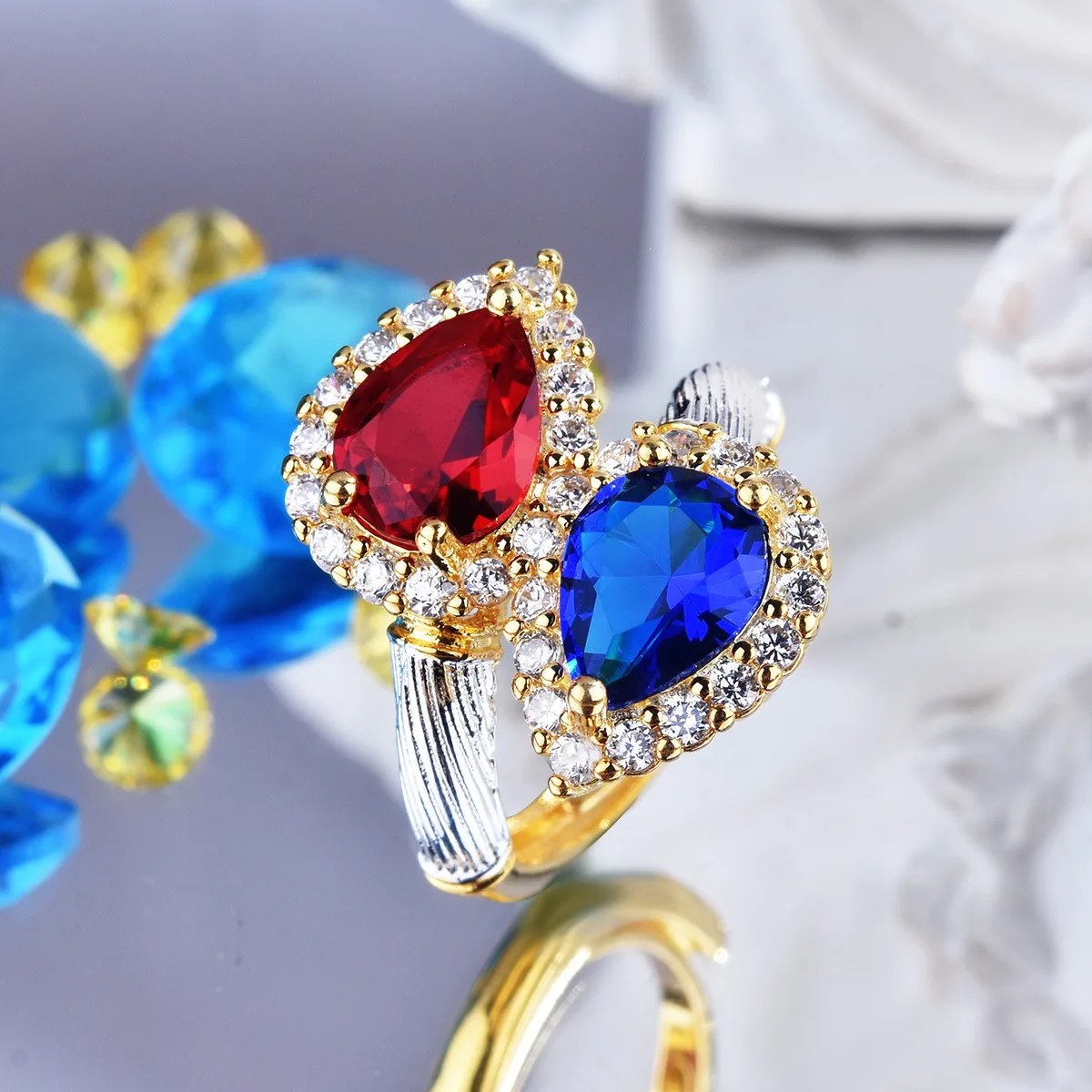 

Luxurious Water Drop Blue Red Zircon Rings Fashion Women's Gold Color Ring Anniversary Gifts Banquet Wedding Jewelry For Women