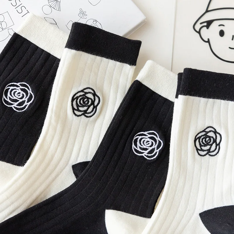 Japanese Embroidered Fashion Black White Mid-Tube Korean Niche Retro Sports Cotton Socks