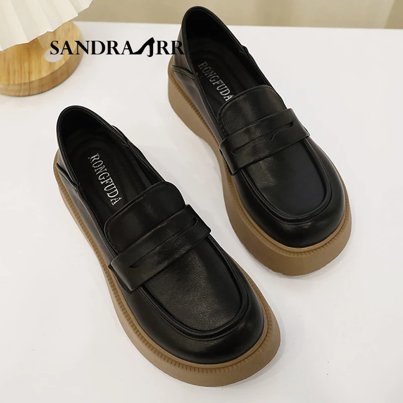 

Сандра JRR кожаные туфли на танкетке в стиле преппи лоферы на платформе женские туфли-оксфорды без шнуровки с круглым носком для весны и осен...