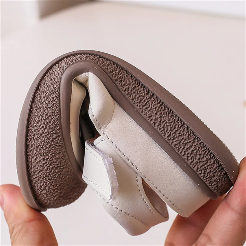 Детские сандалии для девочек кожаные босоножки с бантом и закрытым носком на