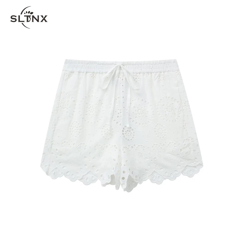 

Женские шорты с вышивкой SLTNX, летние женские шорты белого цвета с вырезами, шикарные повседневные свободные шорты на шнуровке, новинка 2023